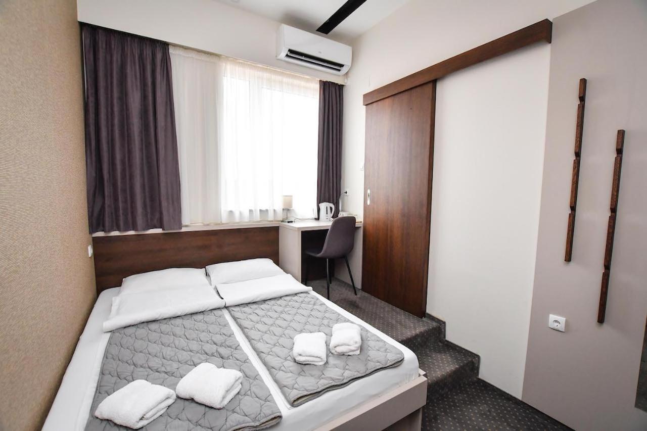 Atrijum Apartments And Rooms Kladovo Zewnętrze zdjęcie