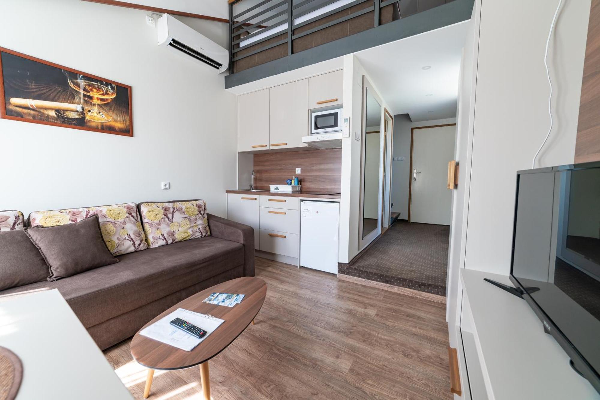 Atrijum Apartments And Rooms Kladovo Zewnętrze zdjęcie