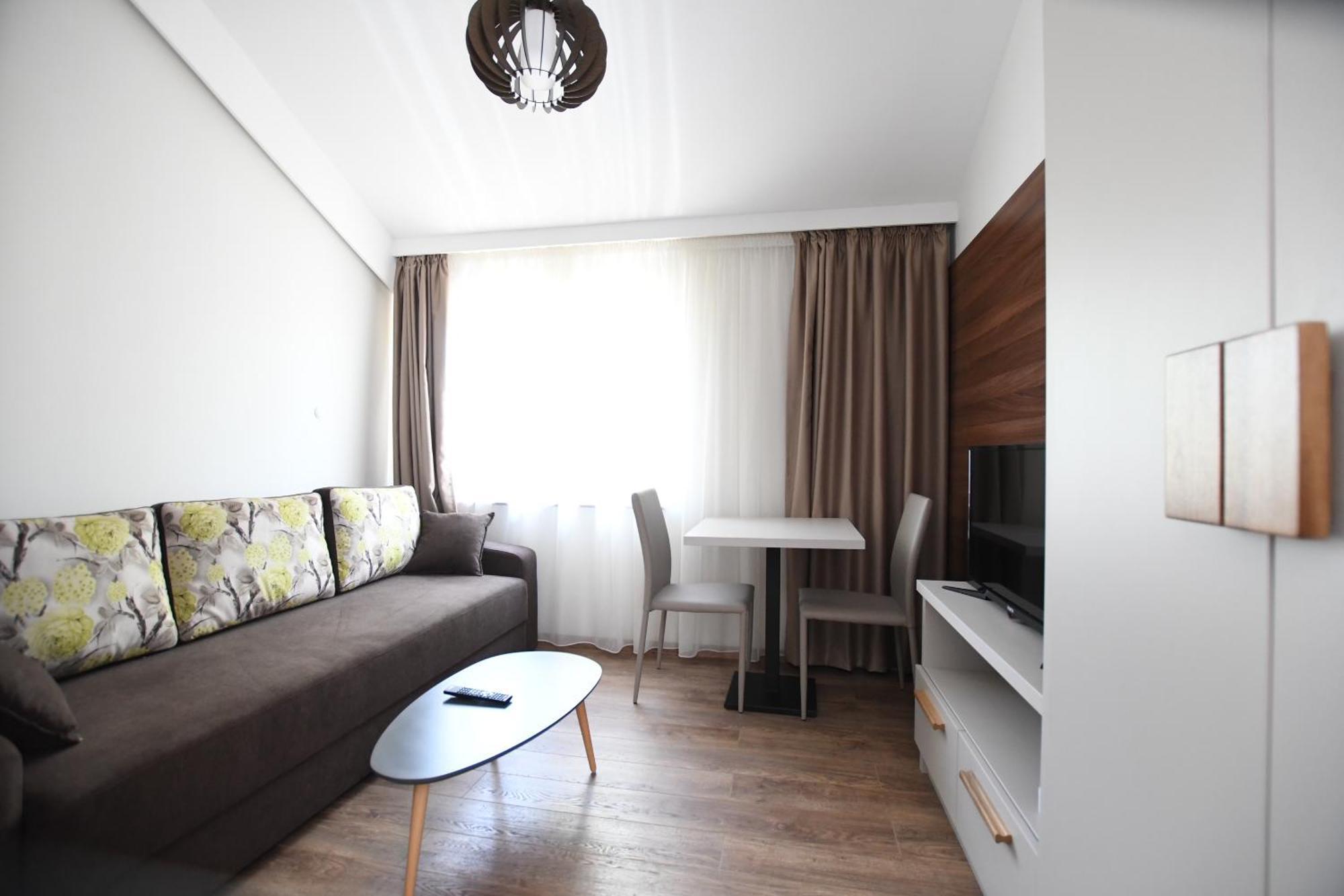 Atrijum Apartments And Rooms Kladovo Zewnętrze zdjęcie