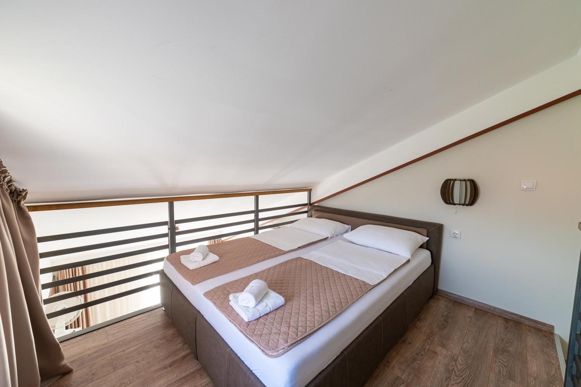 Atrijum Apartments And Rooms Kladovo Zewnętrze zdjęcie
