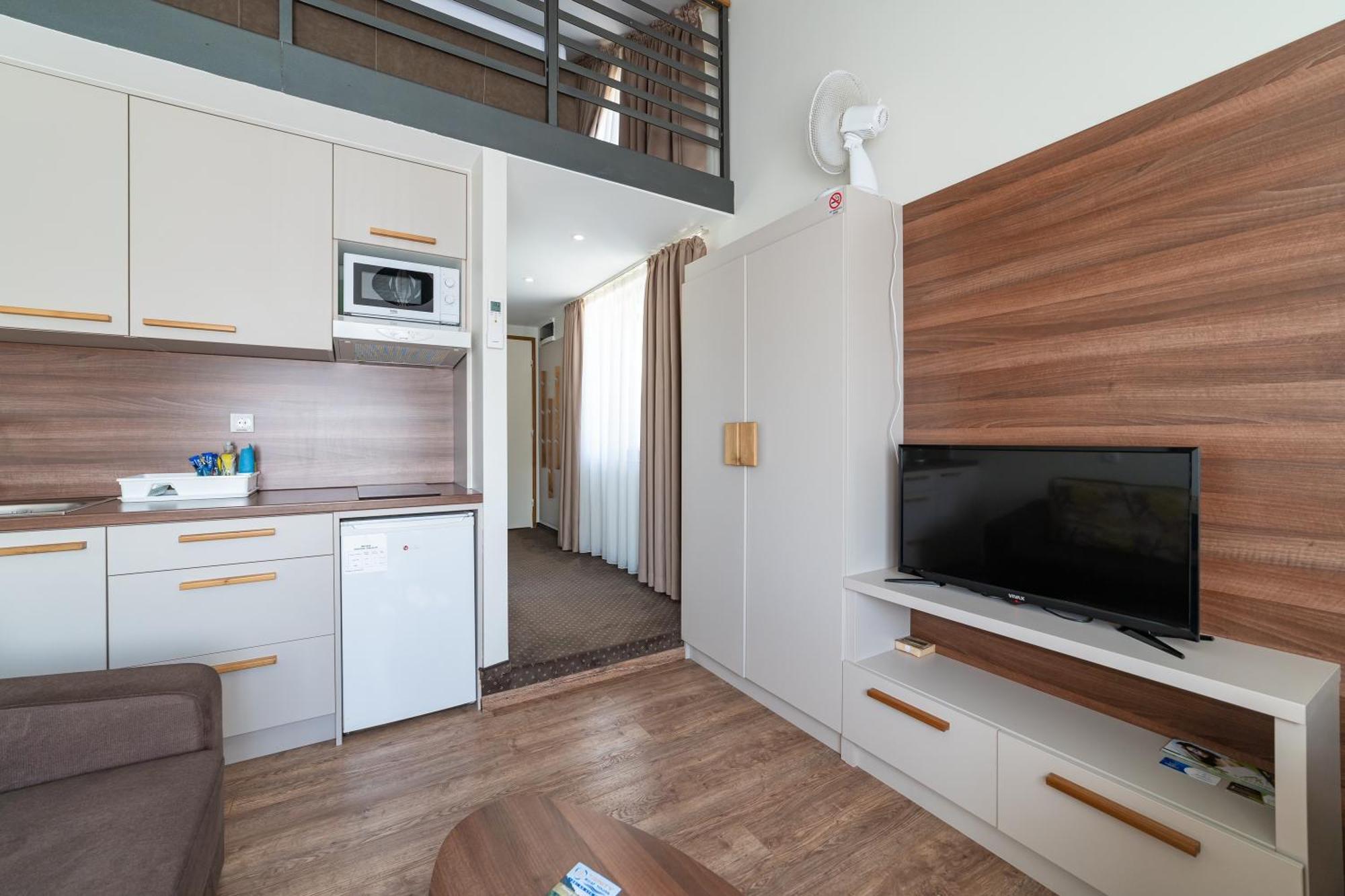 Atrijum Apartments And Rooms Kladovo Zewnętrze zdjęcie