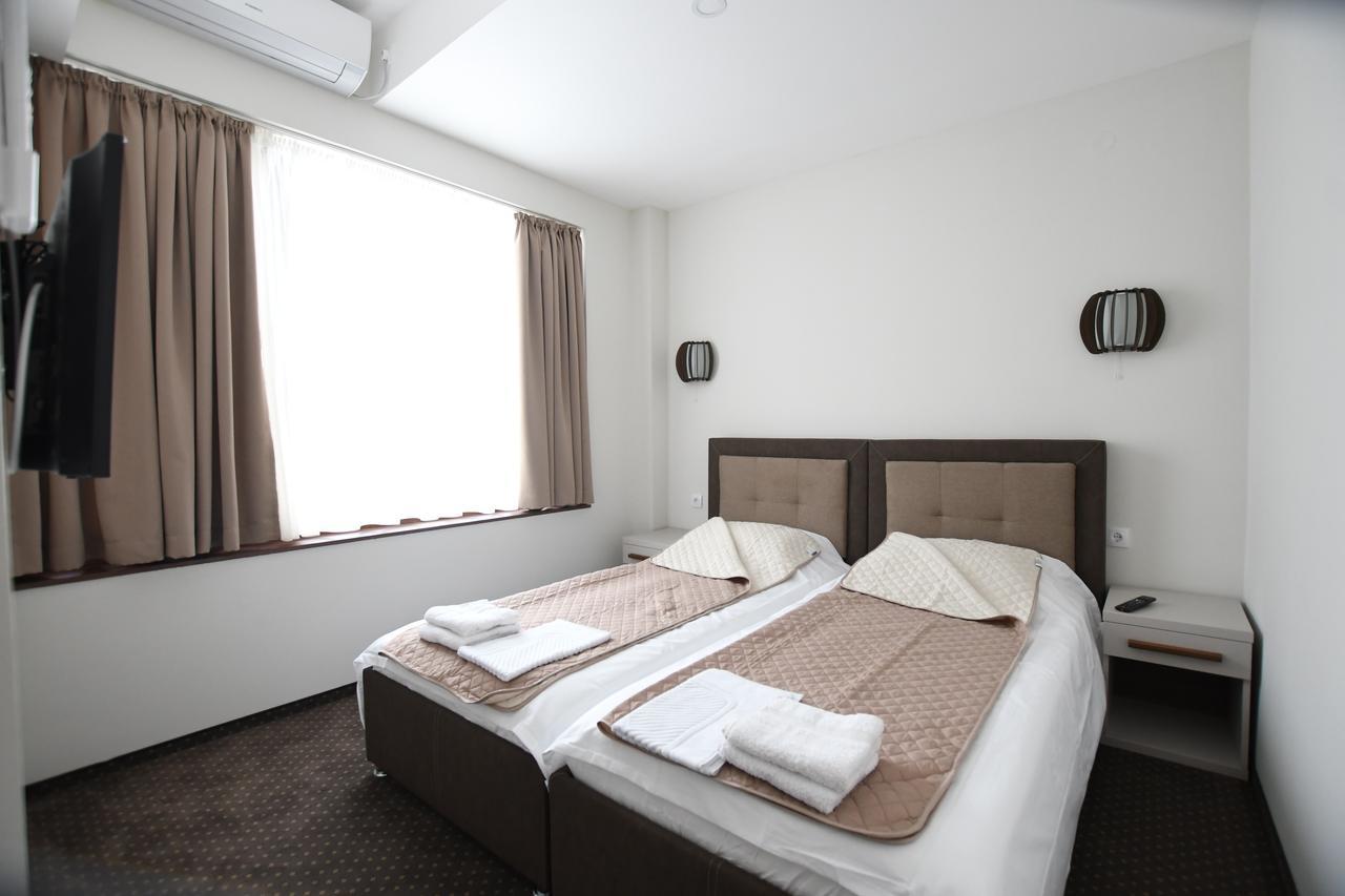 Atrijum Apartments And Rooms Kladovo Zewnętrze zdjęcie